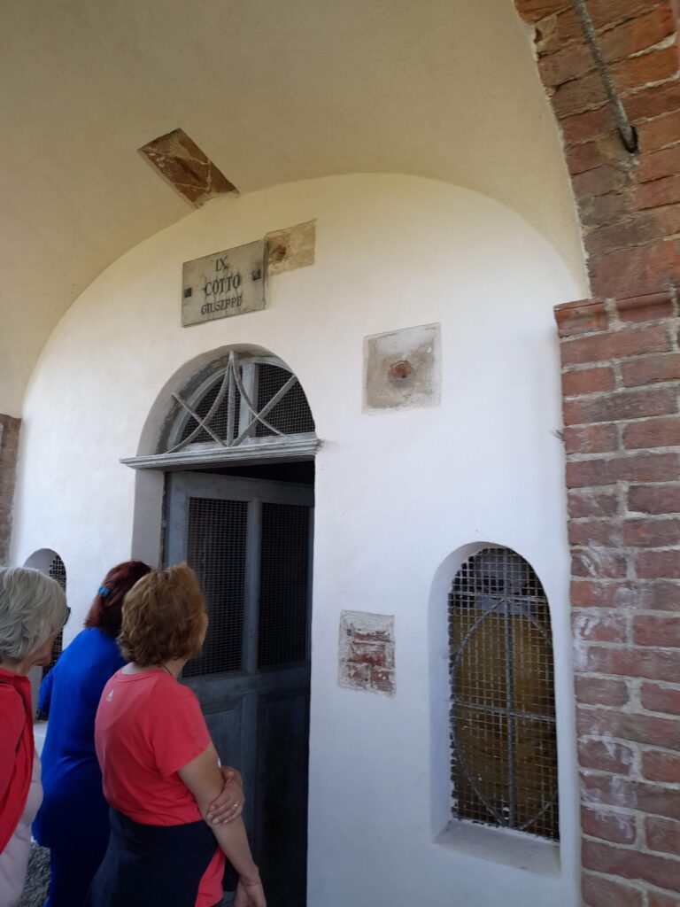 Passeggiata E Visita Al Sacro Monte Di Mongardino Prezioso Patrimonio