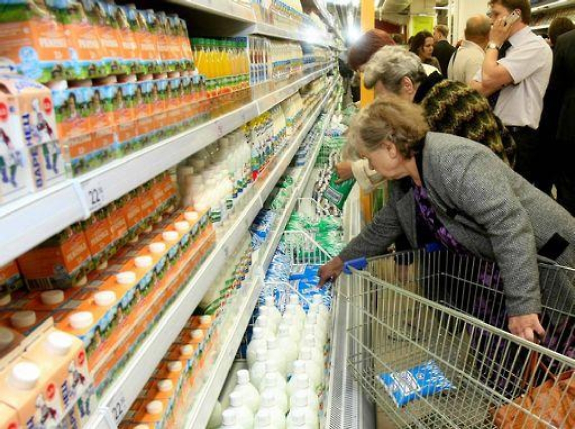 Belluno,apre cartone del latte appena comprato e trova topo morto