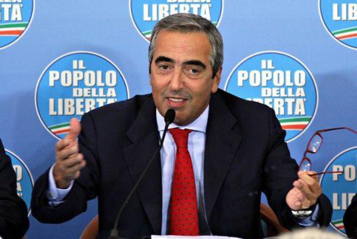 Corruzione/ Gasparri(Pdl): Se ddl non cambia non votiamo fiducia