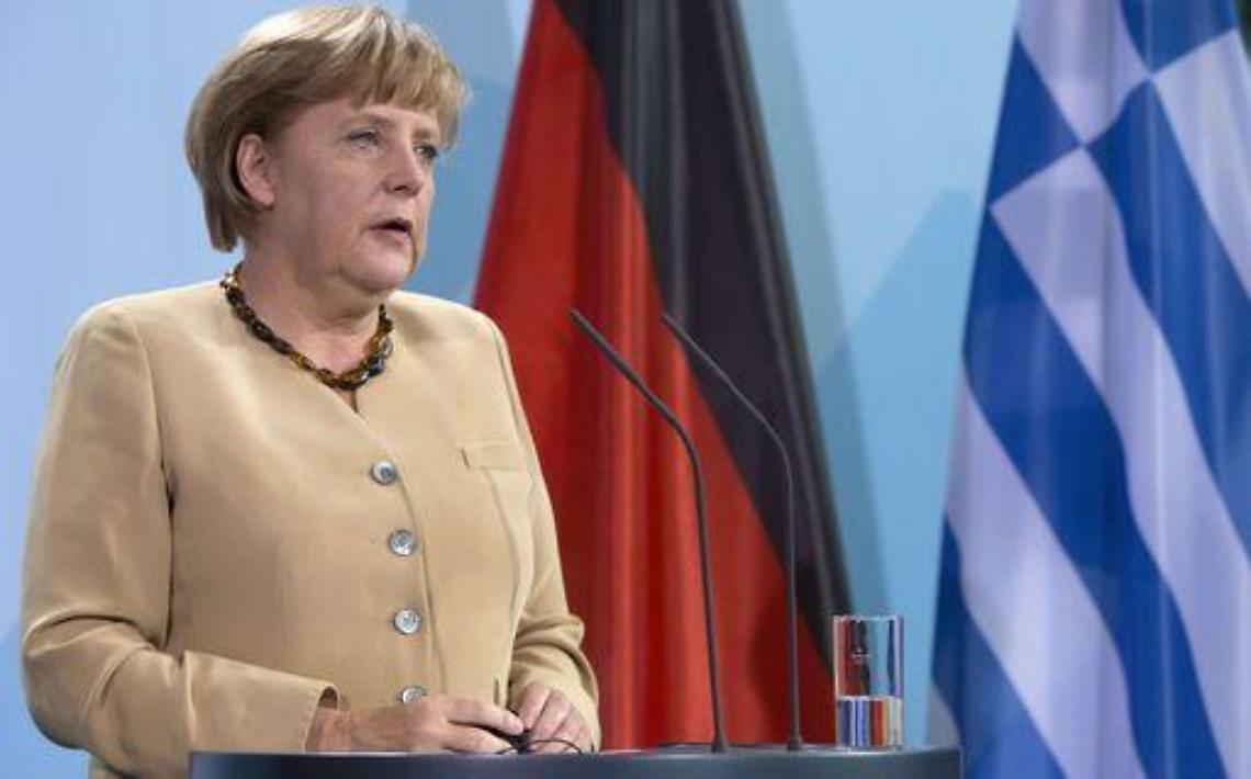 Crisi/ Merkel: Licenza bancaria Esm non compatibile con trattati