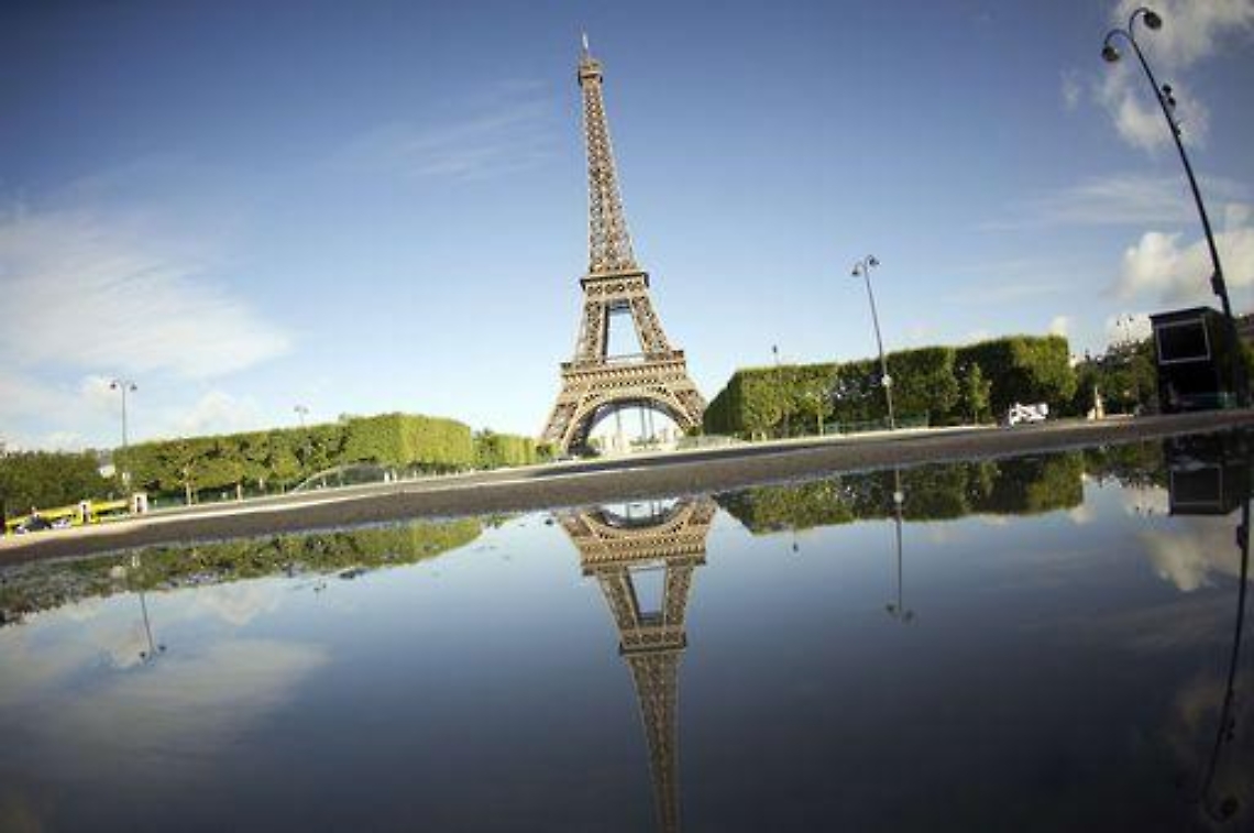 Turismo/CamCom Monza:La Tour Eiffel vale una volta e mezza Milano