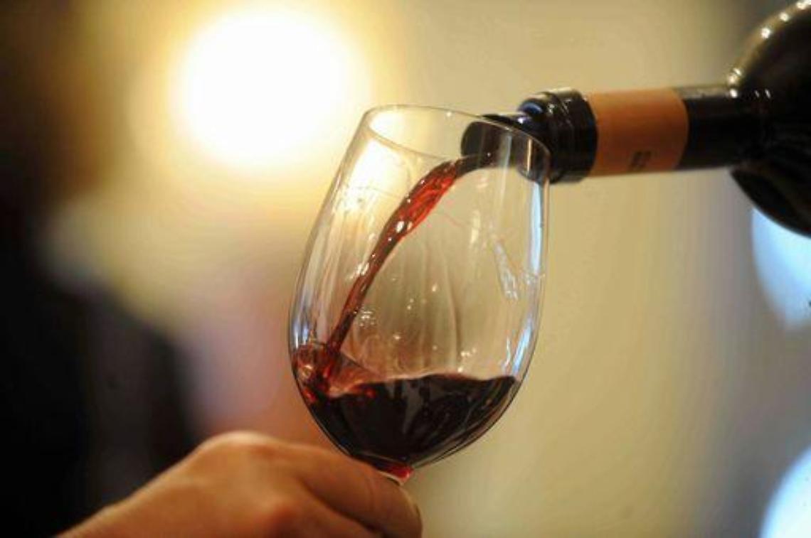 Vino/ Coldiretti: Vendemmia avara in Francia, champagne -26%