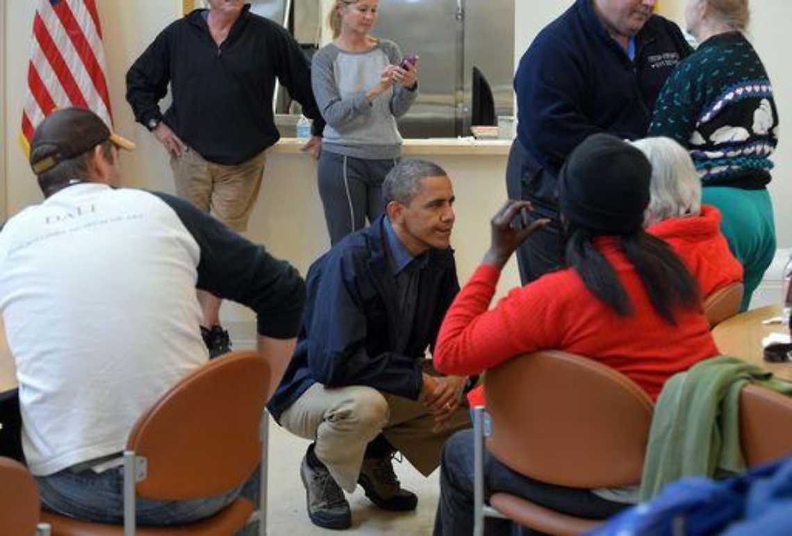 Usa/ Sandy, Obama visita con Christie zone disagiate New Jersey