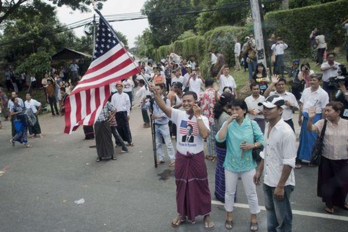 Birmania/ Obama a popolo birmano: "Stati Uniti sono con voi"