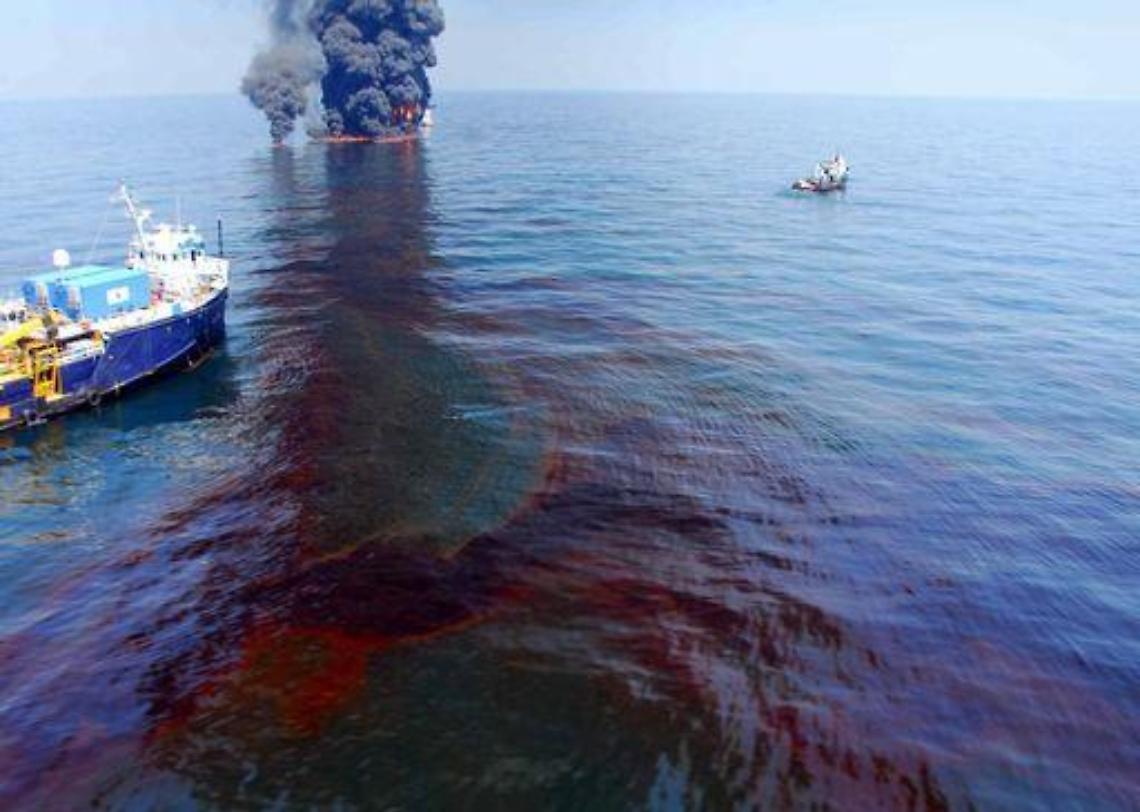 Bp/ Compagnia conferma: Multa da oltre 4,5 mld usd per mare nera