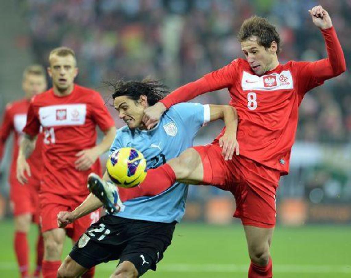 Calcio/ Amichevoli: Cavani gol, Vidal espulso