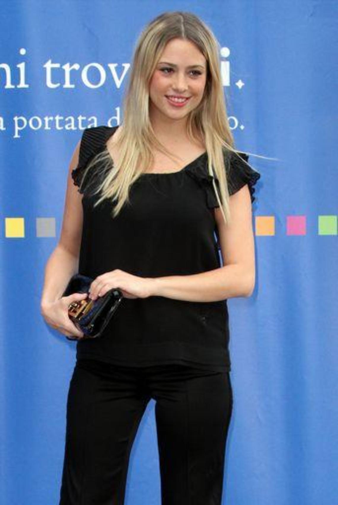 Cinema/ Martina Stella diventa mamma, &egrave; nata Ginevra