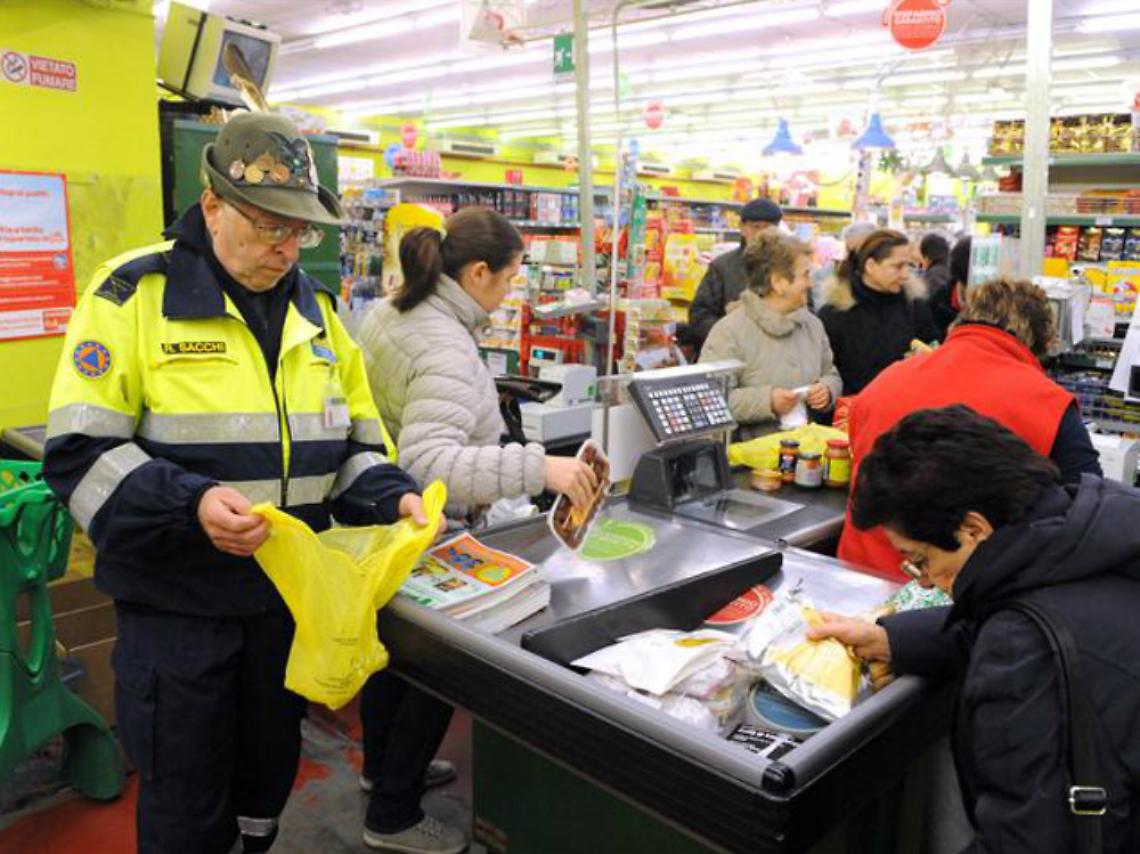 Colletta da 53 tonnellate,<br/>la "spesa per i poveri" &egrave; da record