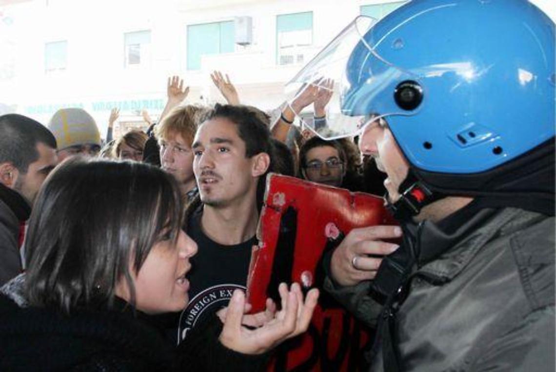 Crisi/ Domani conferenza stampa studenti: Nuove mobilitazioni