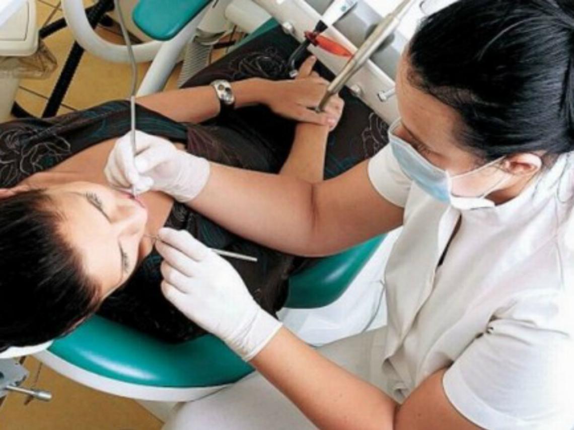 I dentisti astigiani che aderiscono<br/>all'accordo di odontoiatria sociale