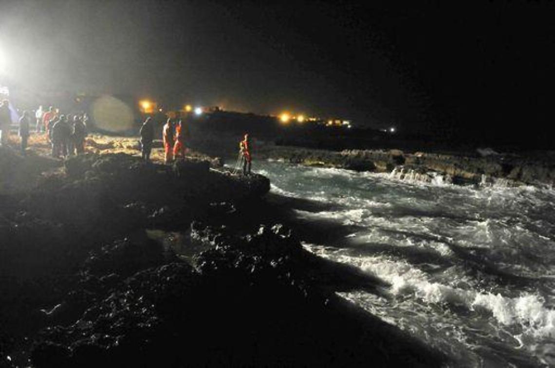 Immigrati/ Individuato barcone con 123 a bordo a largo Lampedusa