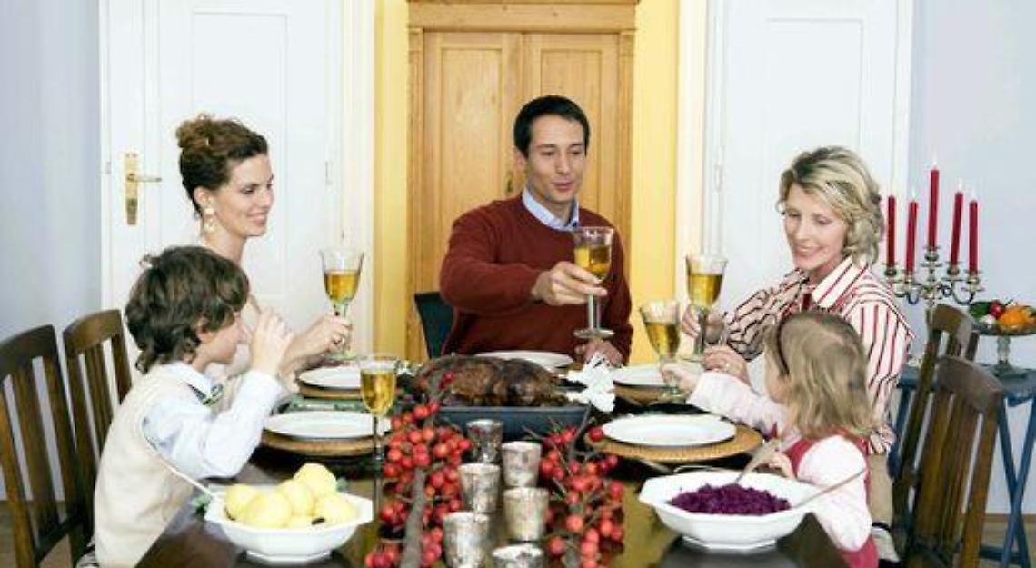 Istat/ Italiani insoddisfatti per crisi, si rifugiano in famiglia