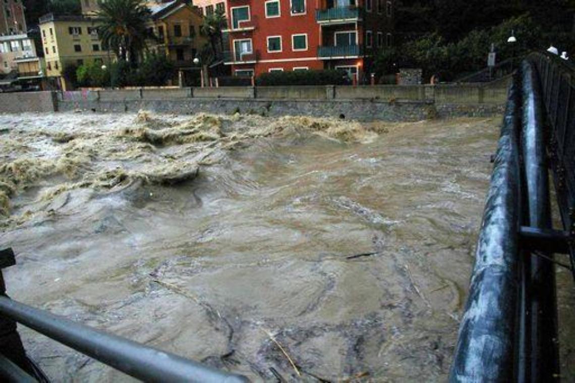 Maltempo/ Automobile travolta da acqua, muore anziano a Capalbio