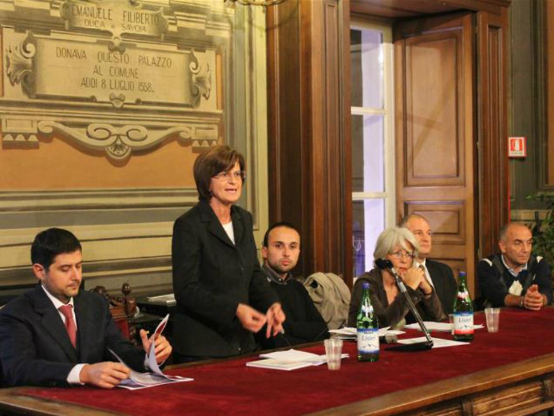 &laquo;Pi&ugrave; ztl e piste ciclabili, meno auto&raquo;<br/>Anna Bosia: navette gratis non per tutti