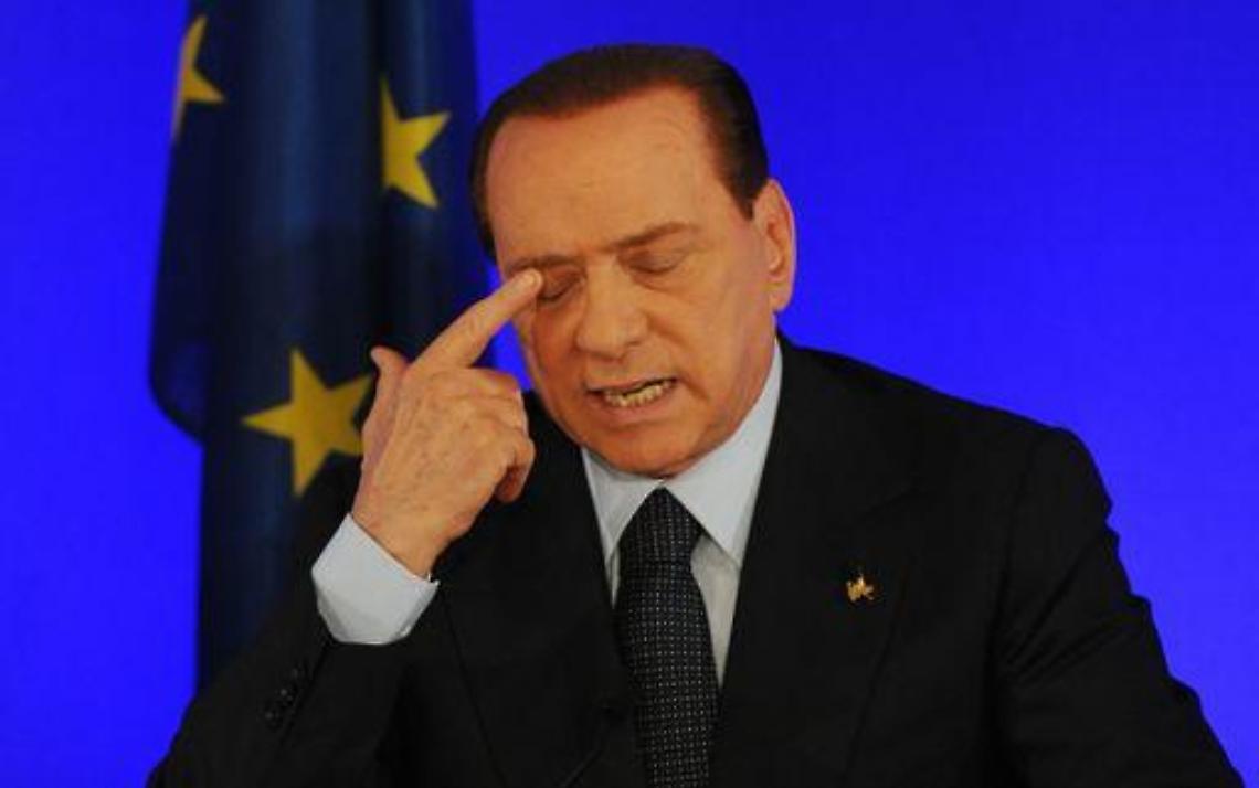 Primarie Pdl/ Berlusconi le boccia, Alfano le difende