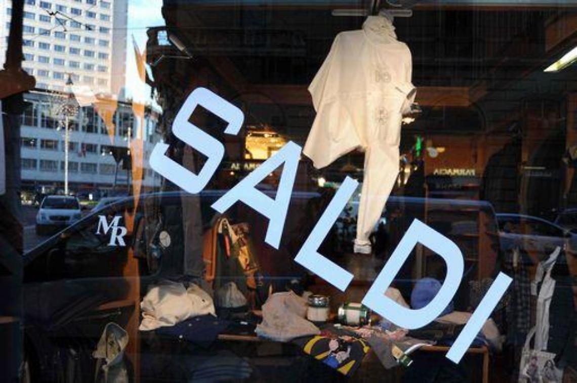 Saldi/ Confcommercio: Partiranno il 5 gennaio in tutta Italia