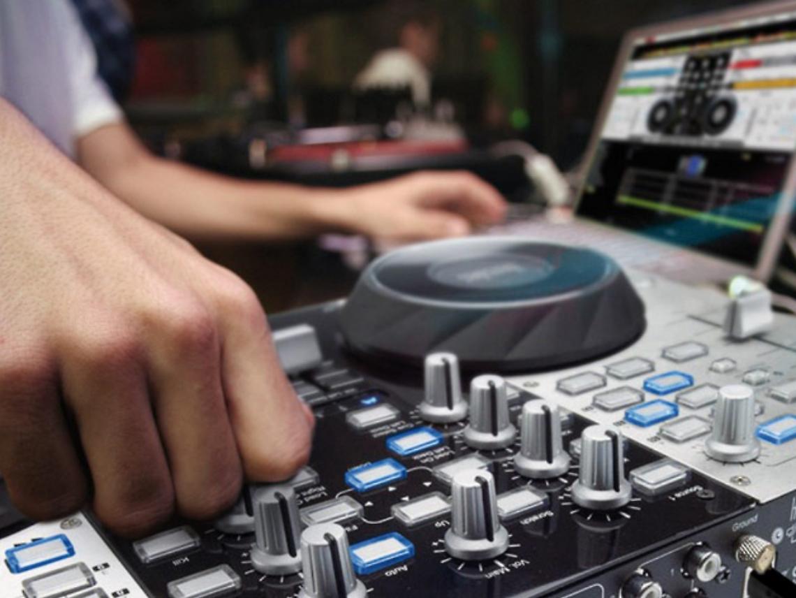 Torna dopo un anno la serata<br/>All-Stars al "Dietro le quinte"