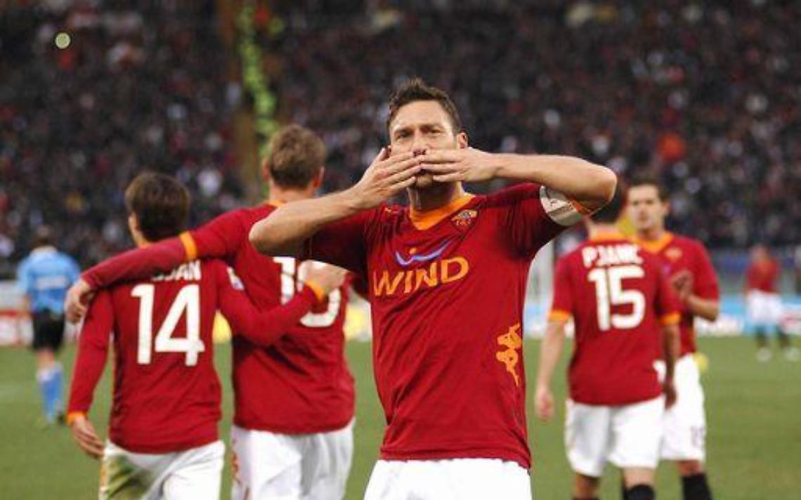 Calcio/ Roma, Zeman: Totti al top da 15 anni