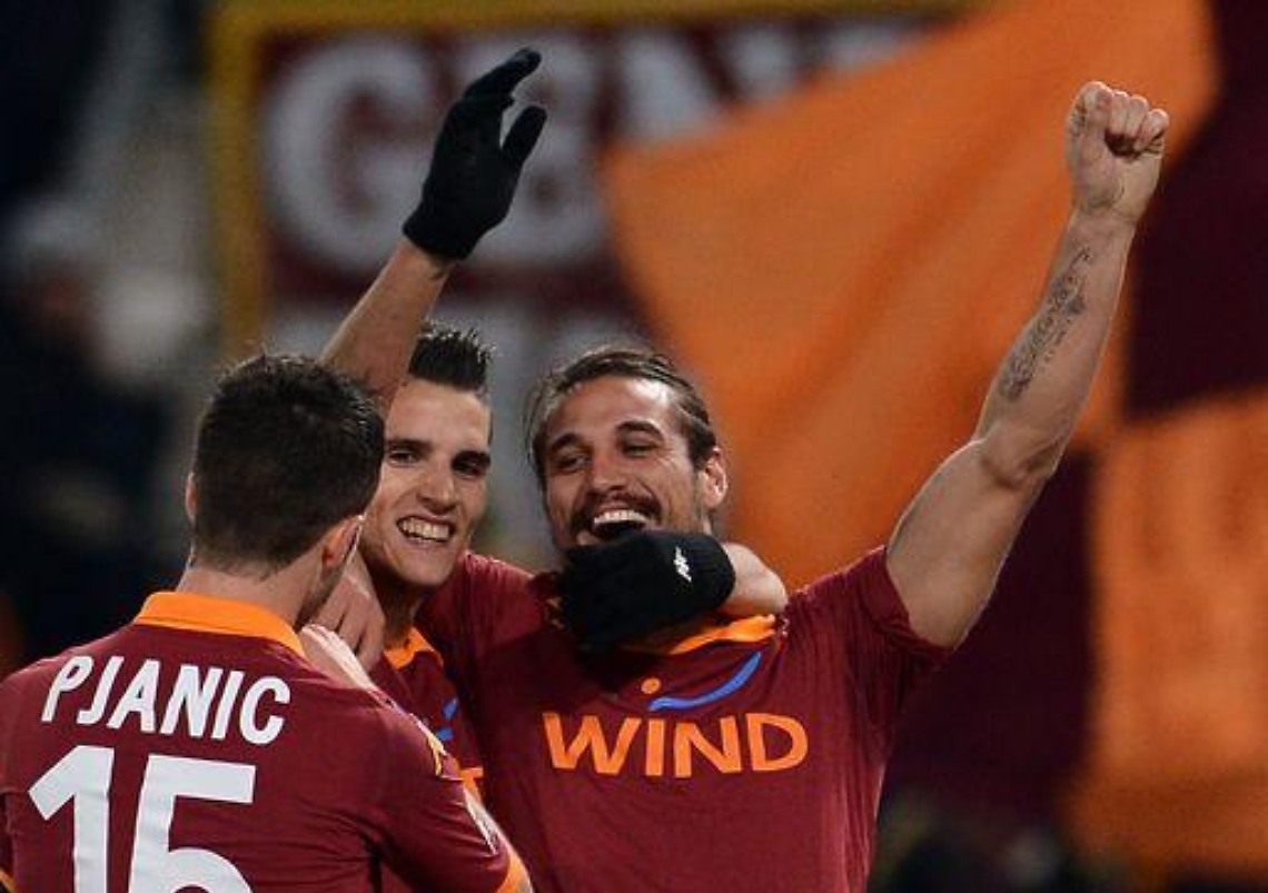 Calcio/ Serie A: la Roma cala il poker, sprofonda il Milan