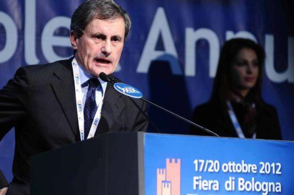 Ddl stabilit&agrave;/ Alemanno: Meno tagli a Comuni o dimissioni massa