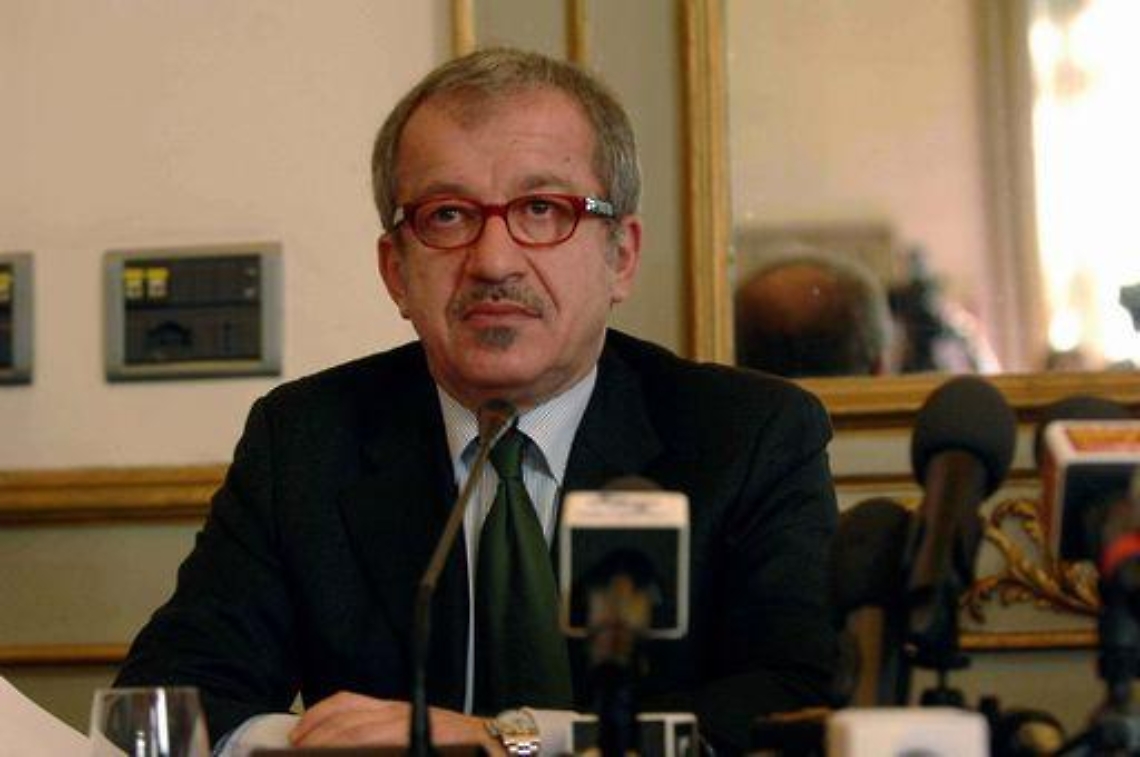 Elezioni/ Maroni: Se corre Berlusconi nessuna alleanza con Pdl