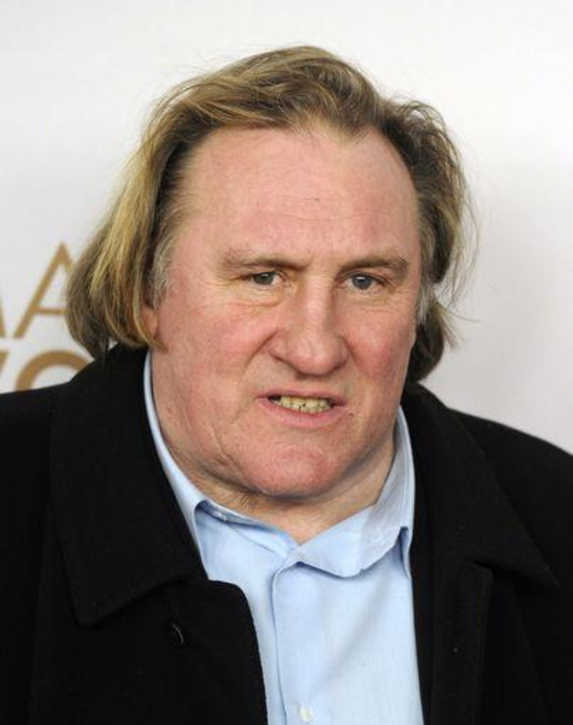 Francia/ Fuga fiscale, Depardieu restituisce passaporto