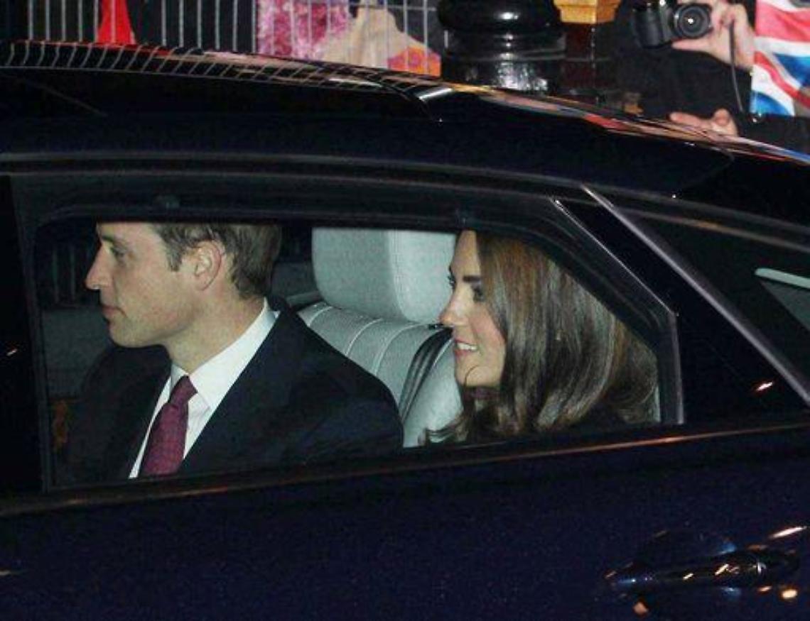 Gb/ William e Kate snobbano la regina, Natale con i Middleton
