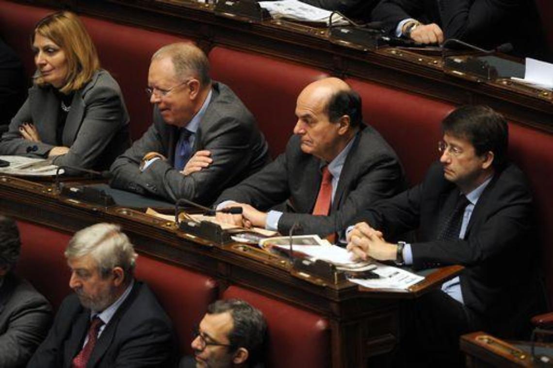 Governo/ Bersani: Pdl irresponsabile, noi leali ma non ingenui