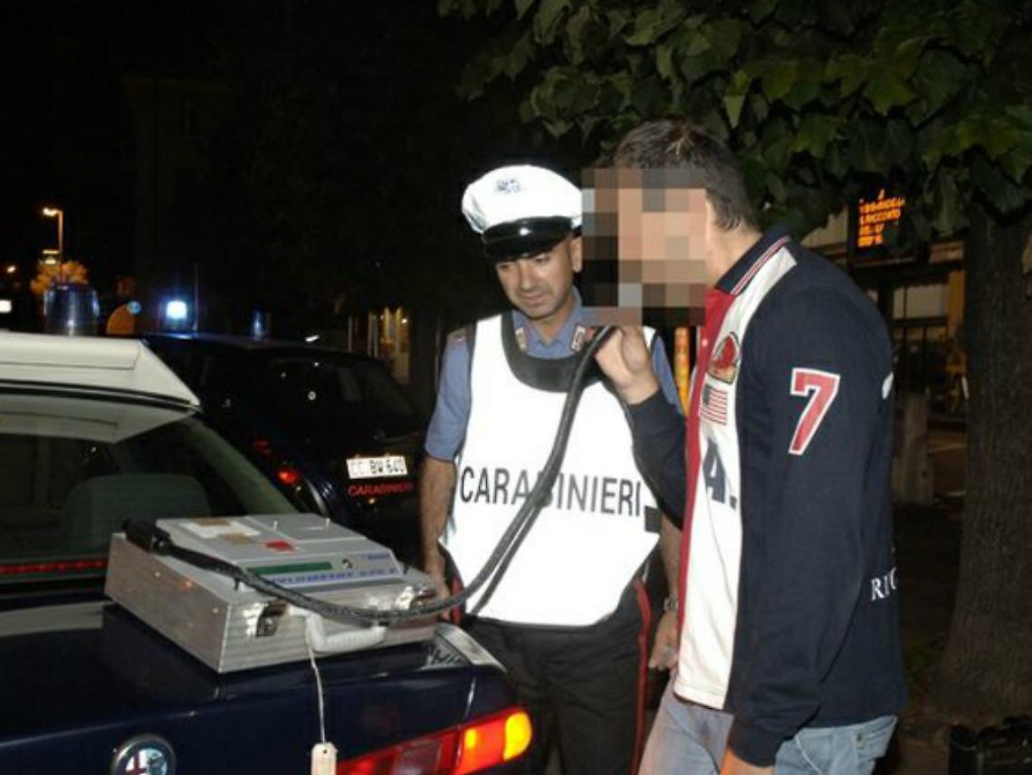 Notte brava per tre astigiani ad Alba,<br/>provocano incidenti e scappano