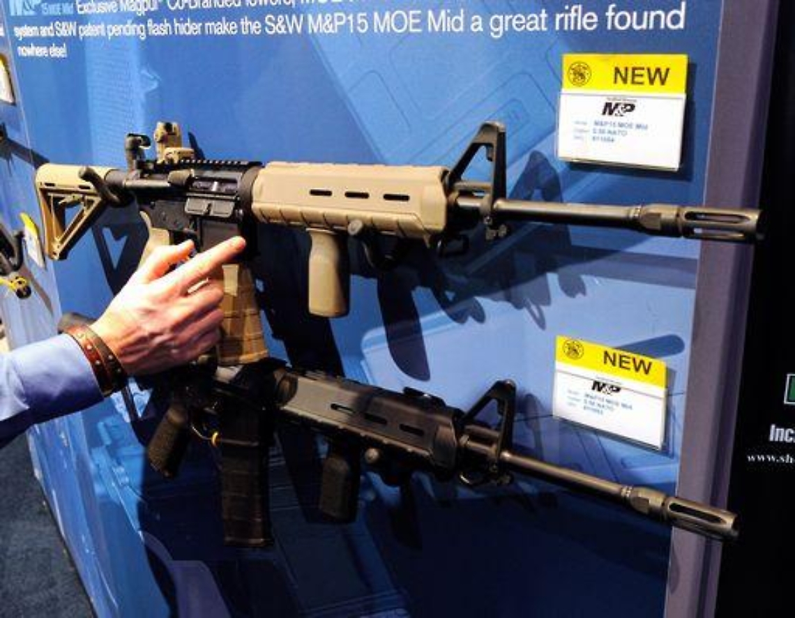 Usa/ Obama appoggia proposta legge contro armi d'assalto