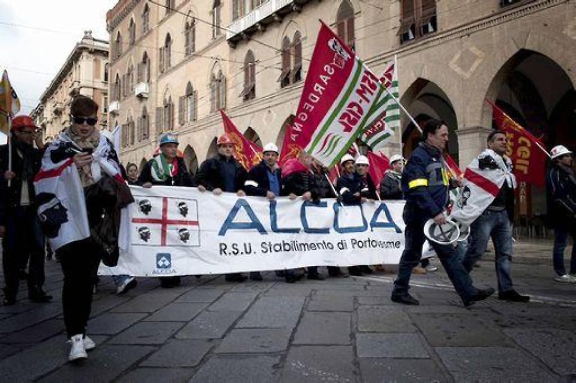 Alcoa/ Torna a utile in quarto trimestre 2012, ricavi sopra stime