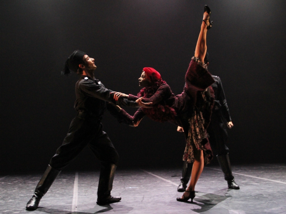 Asti Danza sogna l'Amarcord di Fellini<br/>e invita a ballare il tango