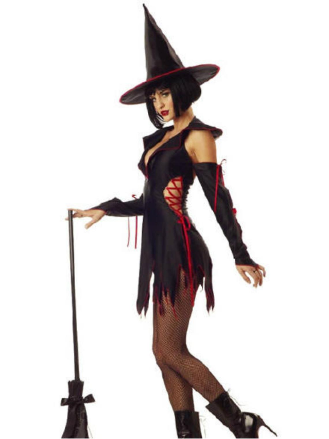 Belle Befane sfilano sotto i portici