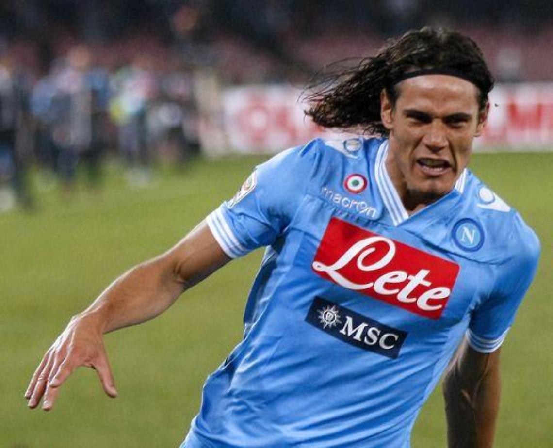 Calcio/ Serie A: Cavani incontenibile, Roma in ginocchio