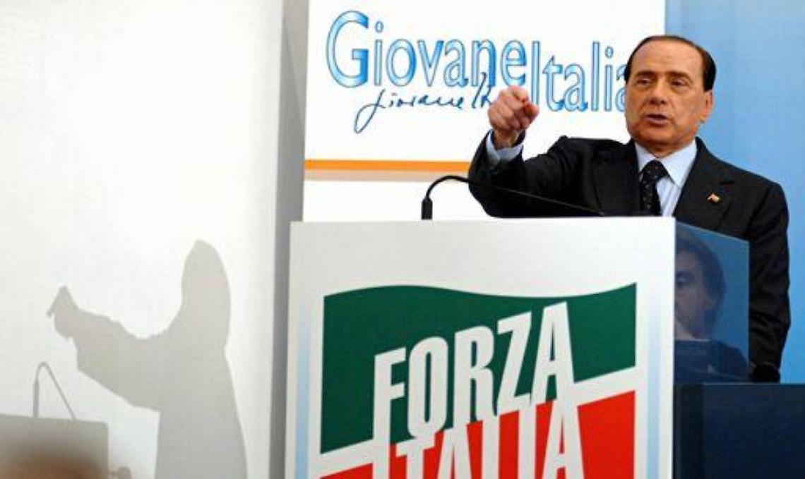 Elezioni/ Sondaggio TgLa7: Berlusconi aumenta 2,6% dopo Santoro