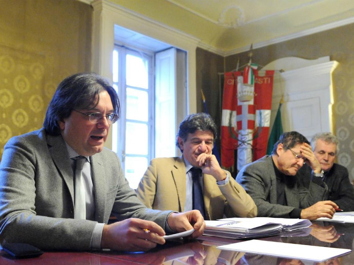 Entro l'anno nuovi bus a gasolio<br/>Inquinano meno, costo 5.5 milioni