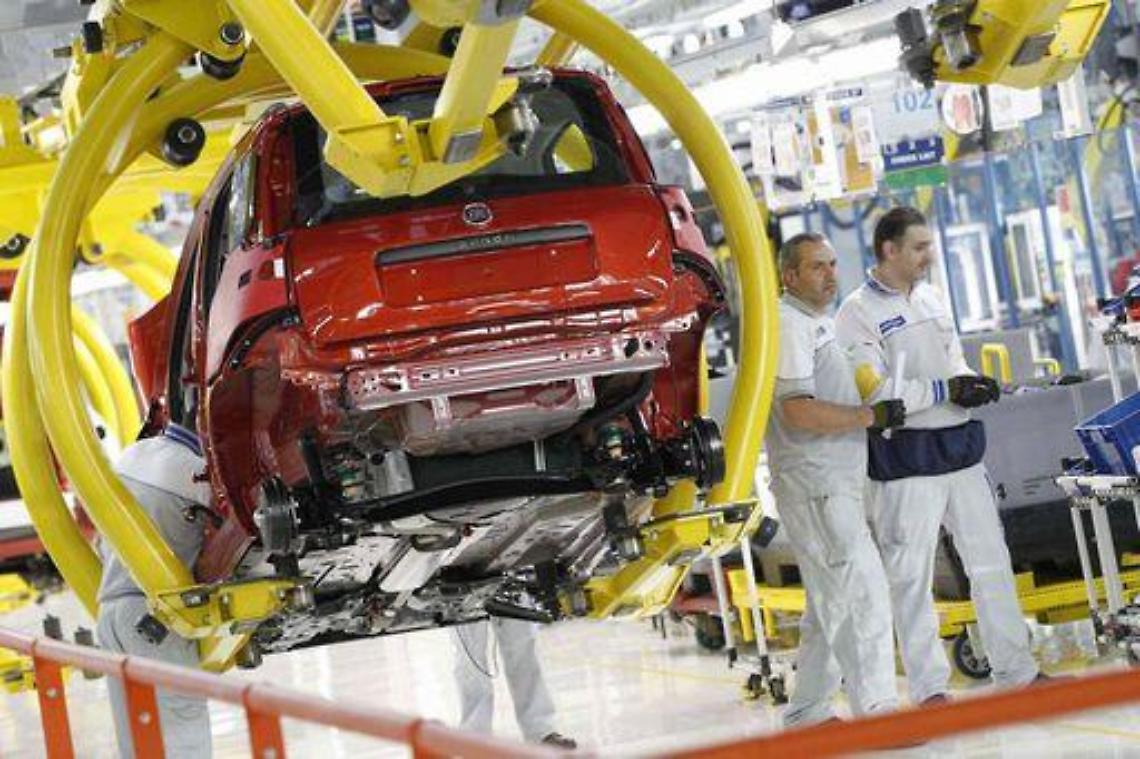 Fiat/ Azienda offre aumento salariale di 40euro per il 2013