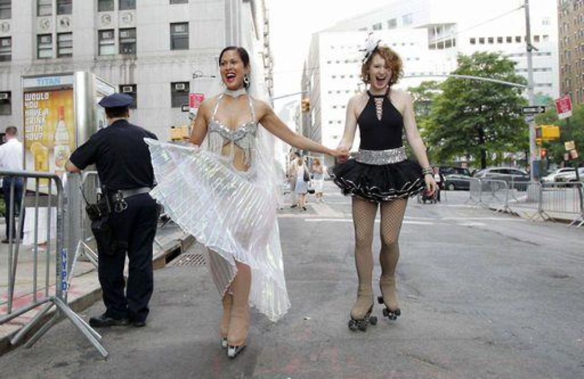 Francia/ Oggi a Parigi la grande marcia contro le nozze gay