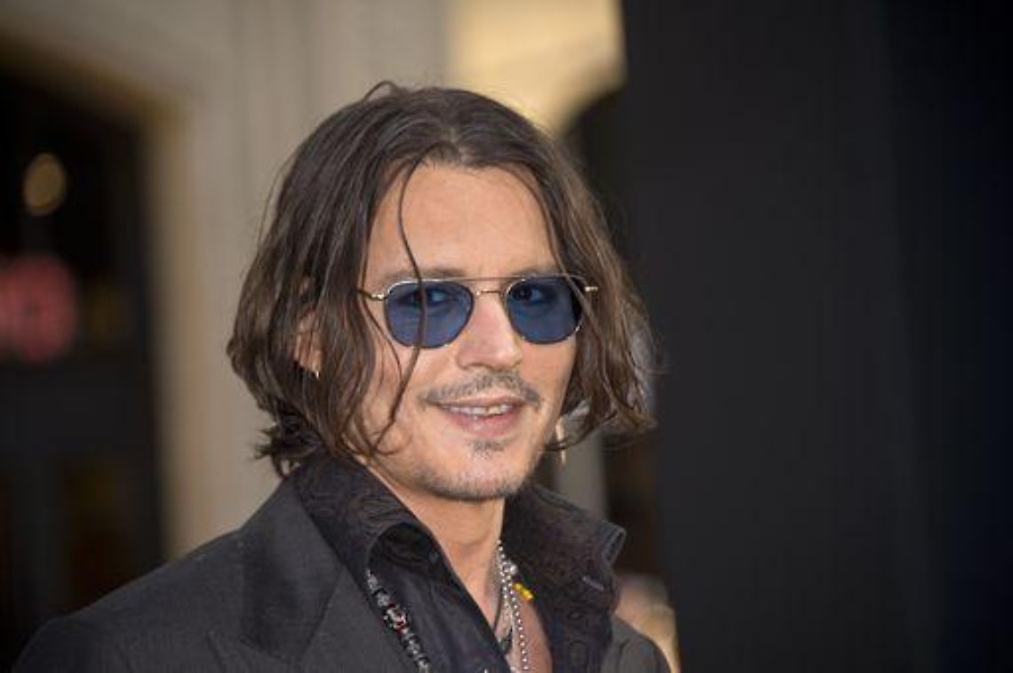 Gossip/ Johnny Depp scaricato dalla fidanzata Amber Heard