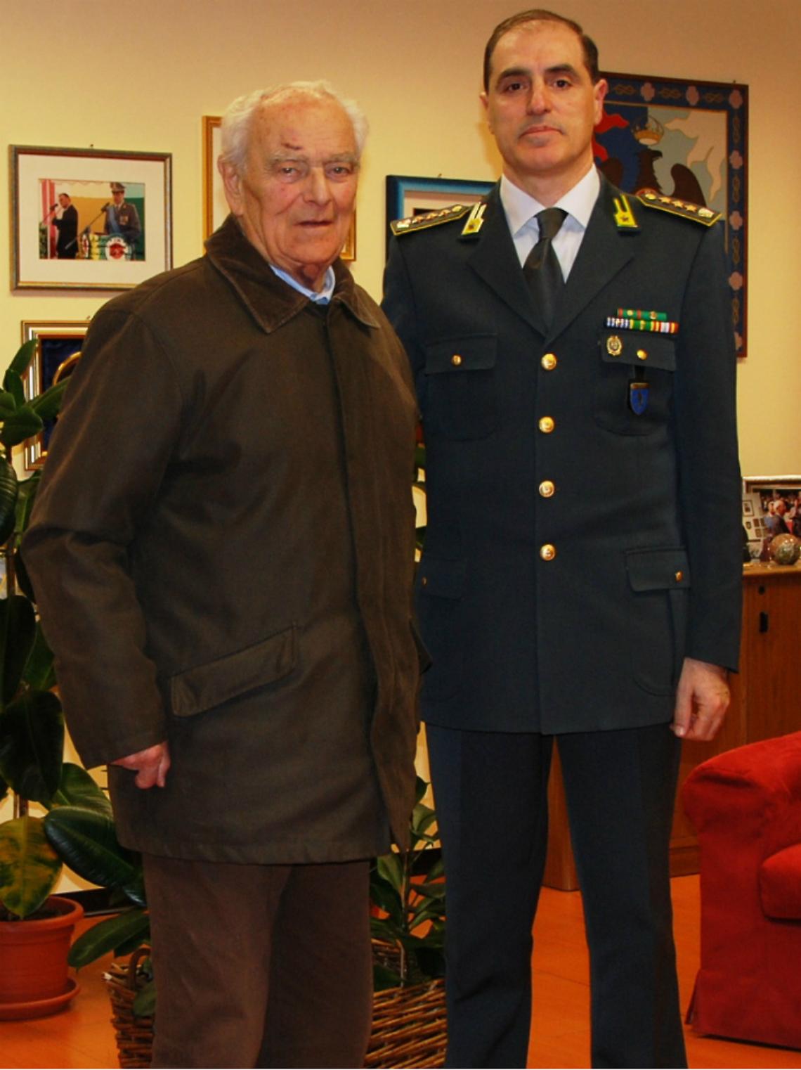 Il finanziere in condego Eugenio Barchiesi spegne 85 candeline