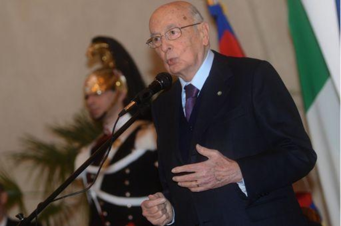 Napolitano: Sviluppo e crescita dopo severi sacrifici necessari