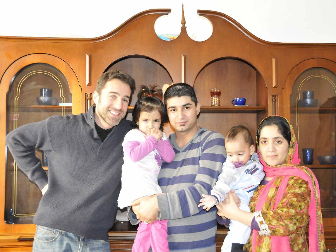 "Qui per non diventare terroristi"<br/>Due afghani con la famiglia a Settime