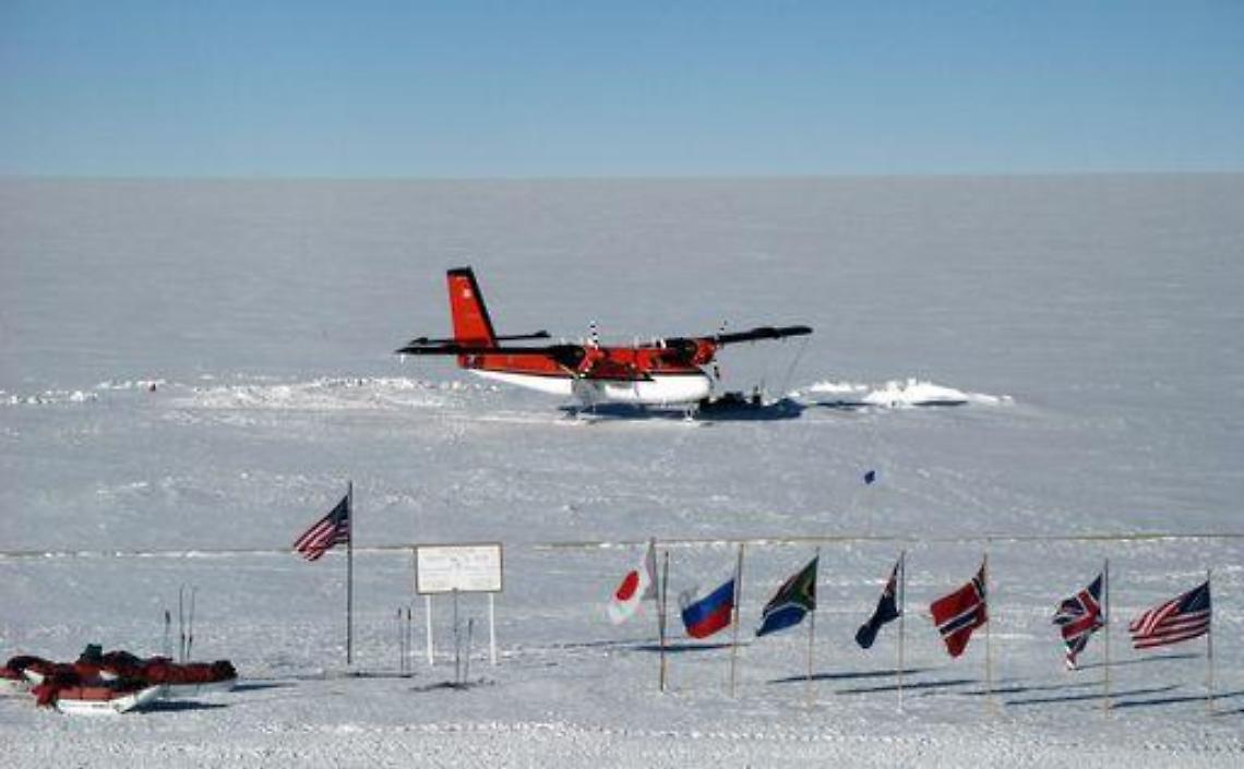Ritrovati resti aereo disperso in Antartico: nessun superstite