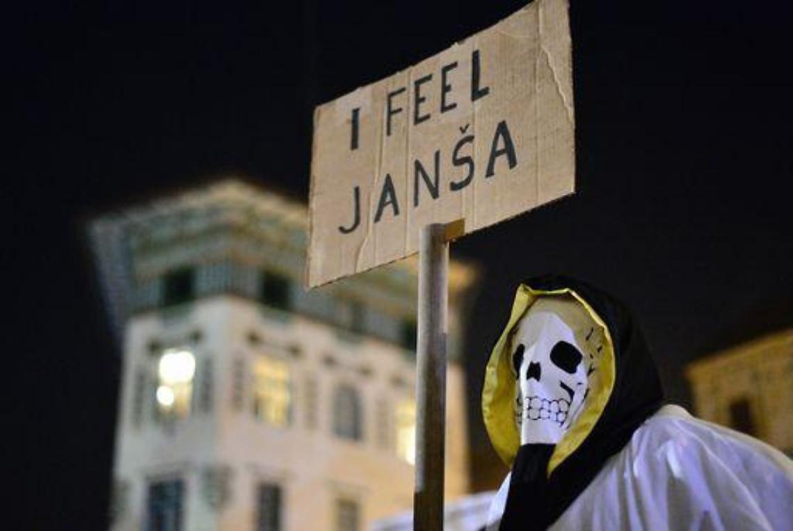 Slovenia/ Migliaia in piazza per chiedere dimissioni premier