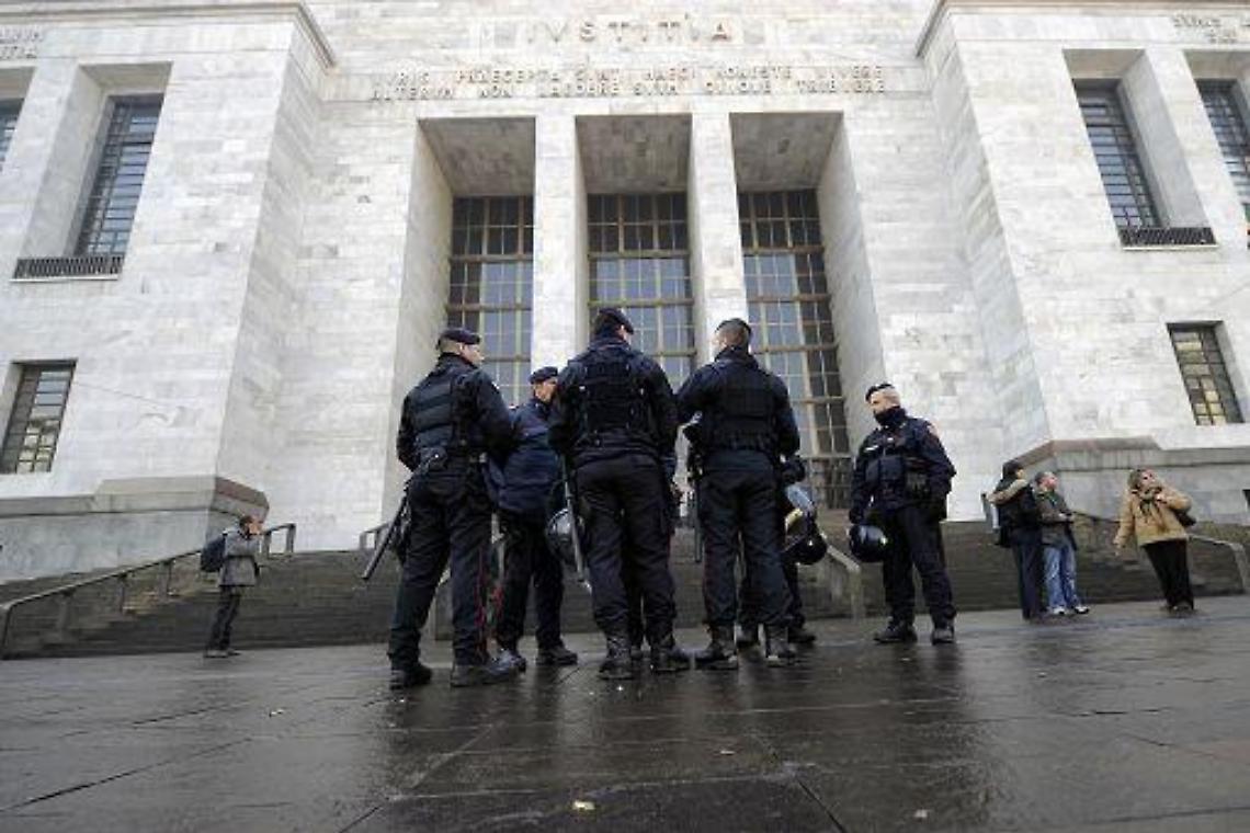 Tangenti/ 16 arresti a Milano, appalti truccati