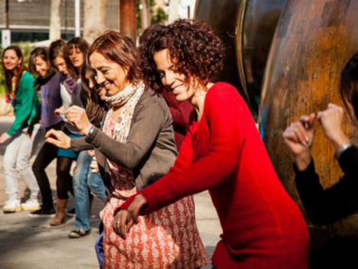 Anche ad Asti si danza contro la violenza<br/>sulle donne con "One billion rising"