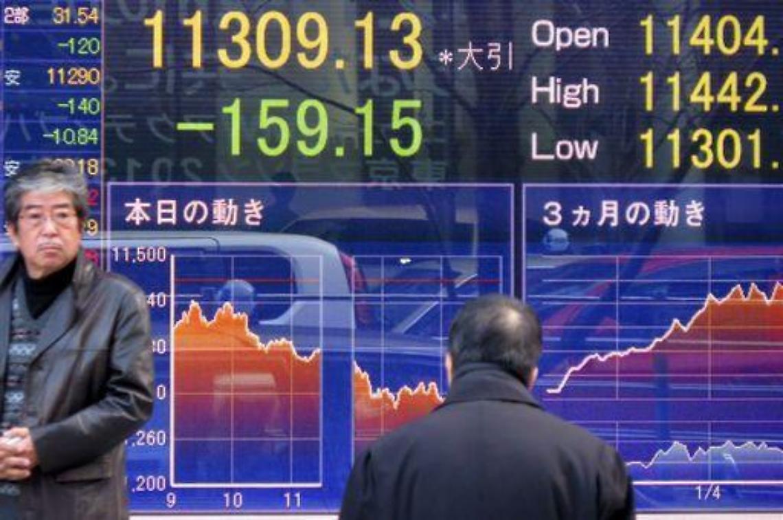 Borsa/ Tokyo crolla, -2,26% per incertezza dopo voto Italia