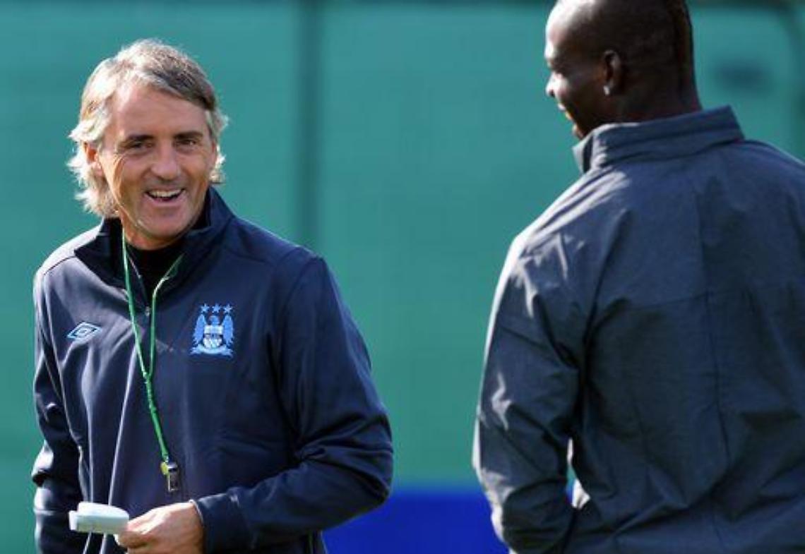 Calcio/ Balotelli al City: Non fate fuori Mancini