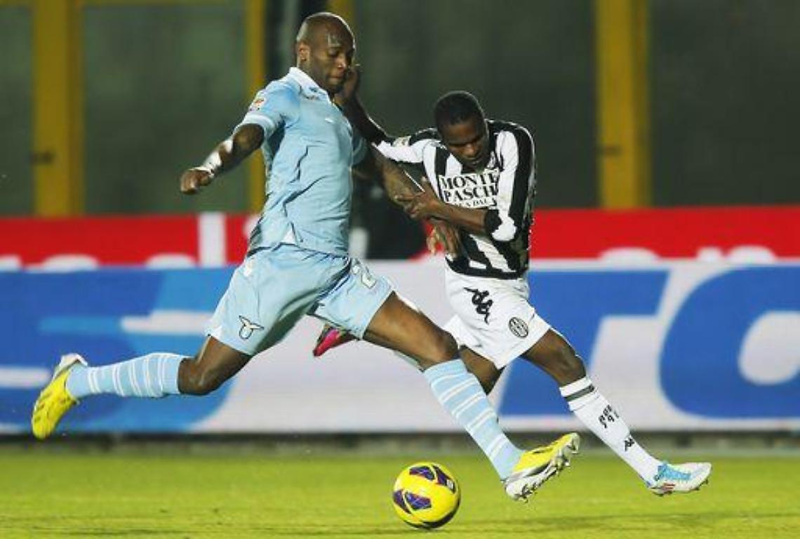 Calcio/ Serie A: Siena show con Emeghara, Lazio ko