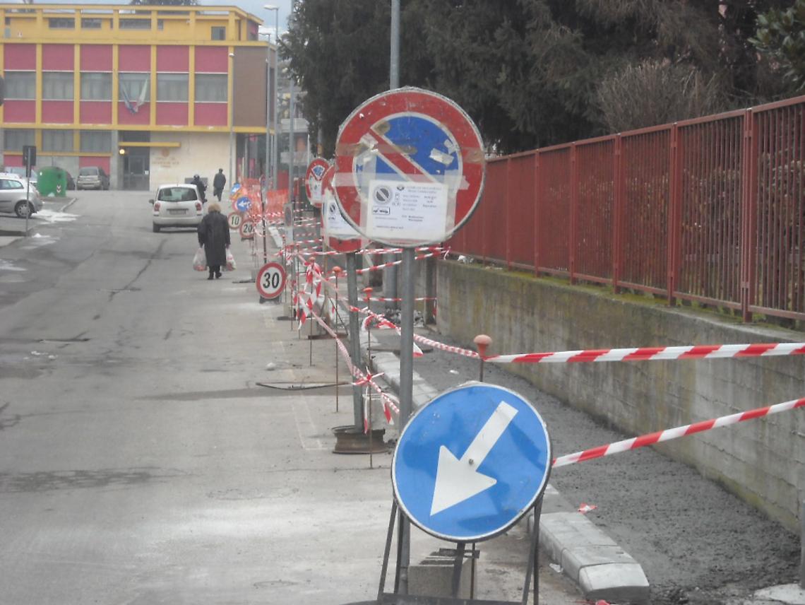 Canelli, nuovi marciapiedi in via Solferino